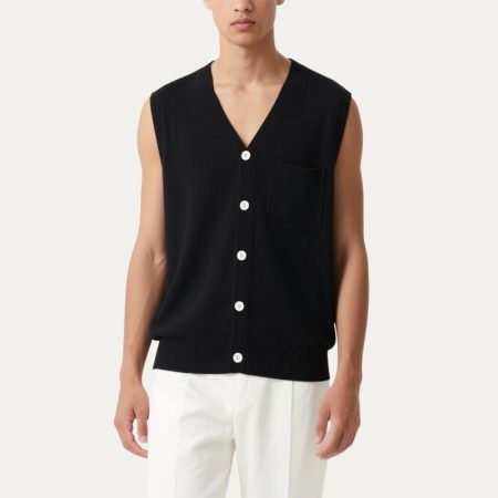 classic-versatile-black-single-breasted-mens-knitted-cardigan-vest